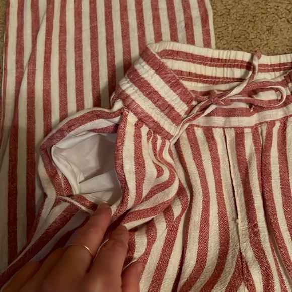 Old Navy size extra small white and red striped wide leg pants - Picture 4 of 7